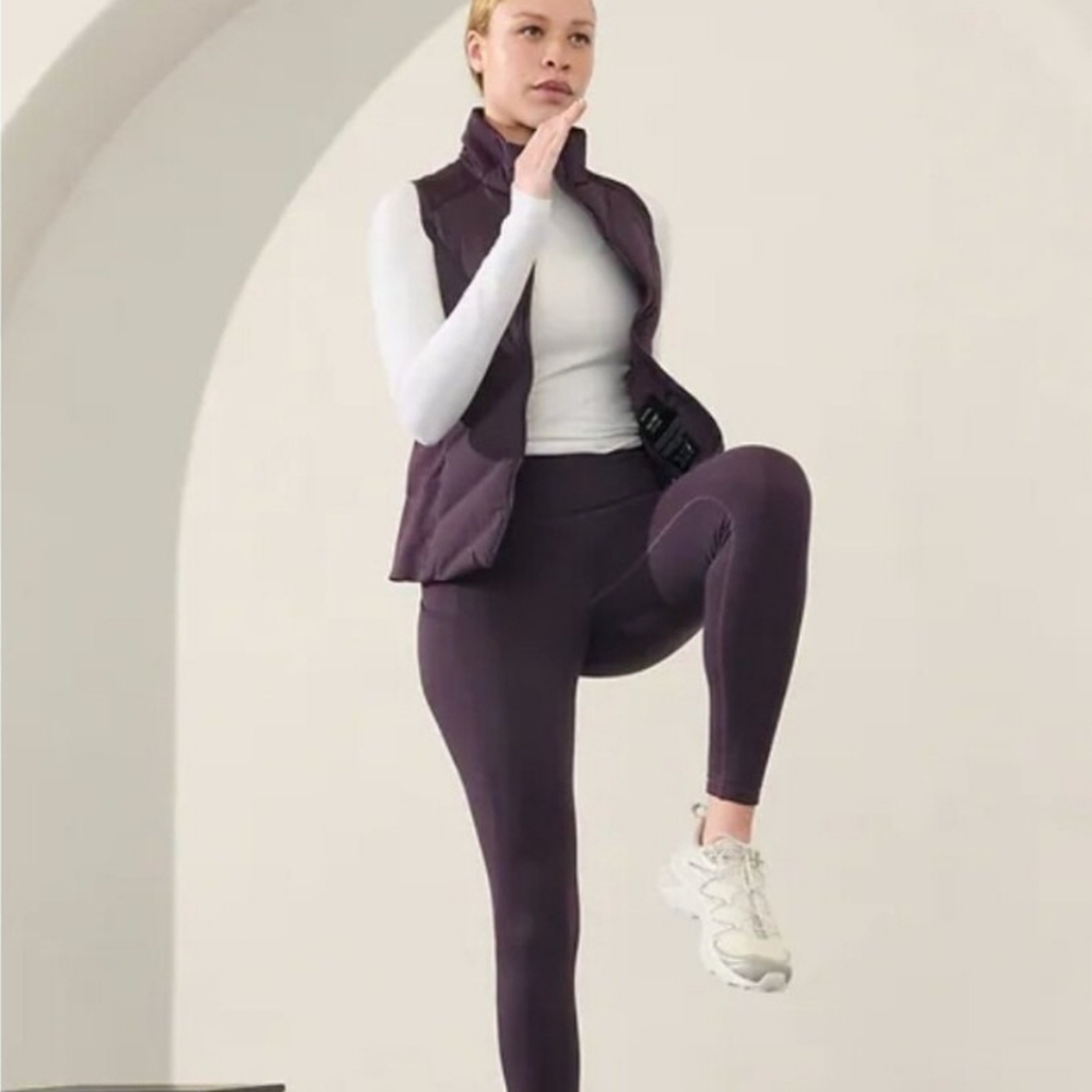 Athleta Altitude Stash Leggings